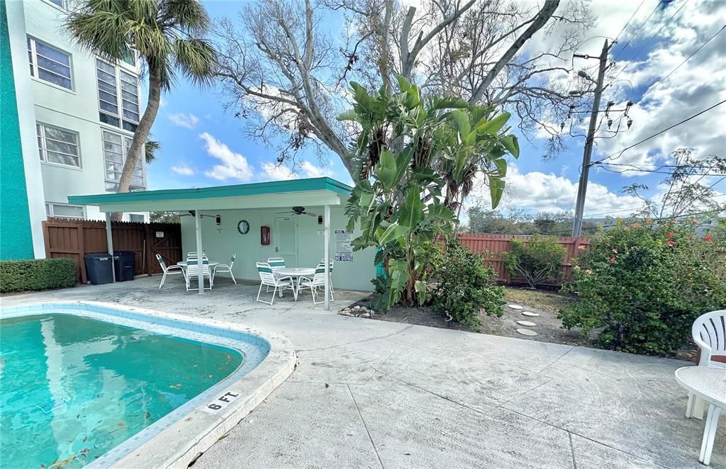 For Sale: $148,000 (1 beds, 1 baths, 628 Square Feet)