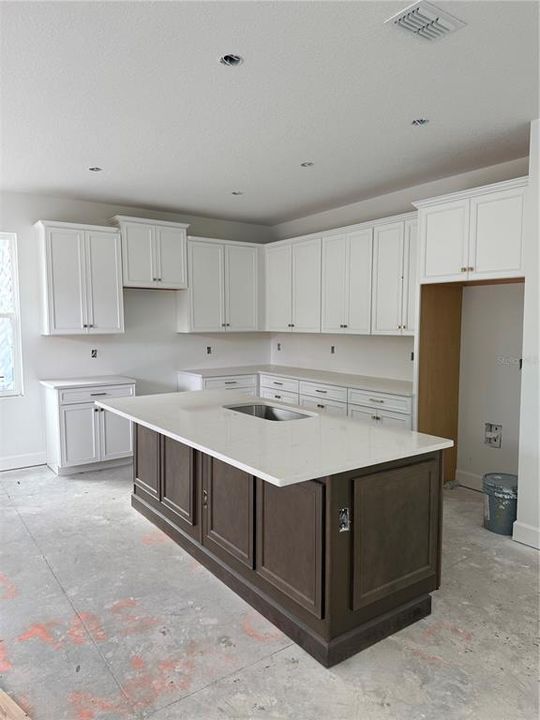 На продажу: $774,900 (3 спален, 2 ванн, 2355 Квадратных фут)