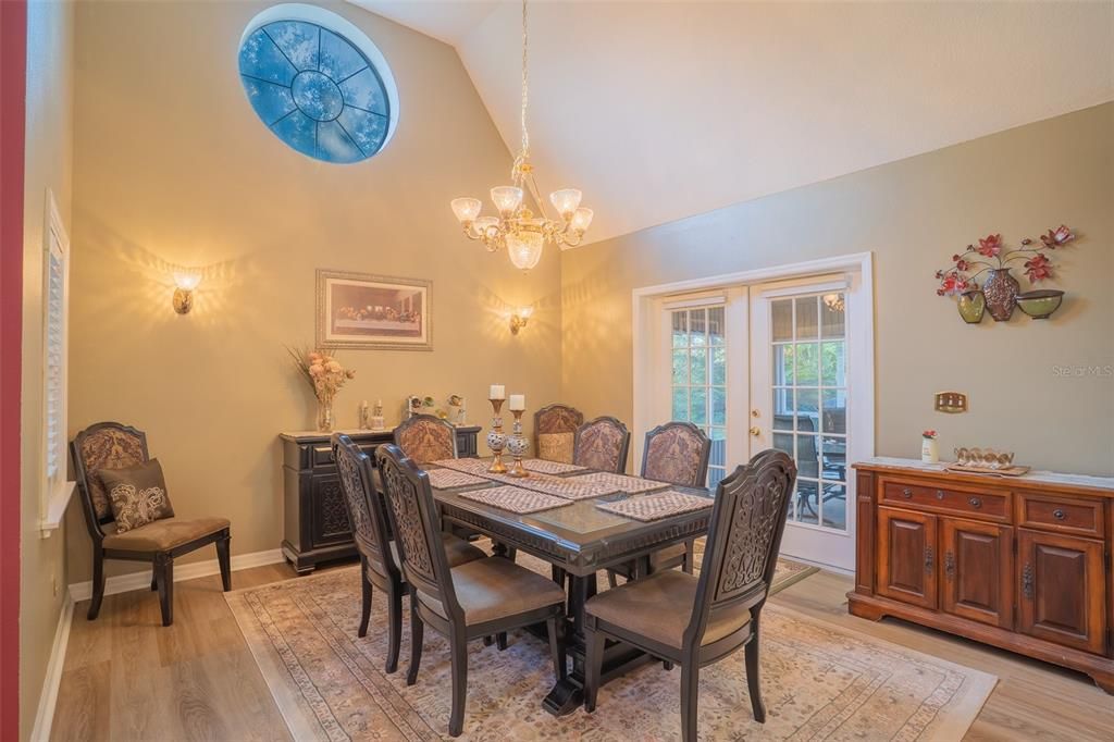 For Sale: $995,000 (4 beds, 3 baths, 3037 Square Feet)