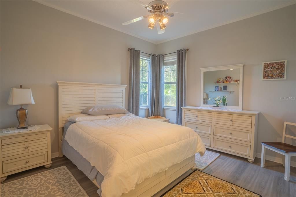 For Sale: $995,000 (4 beds, 3 baths, 3037 Square Feet)