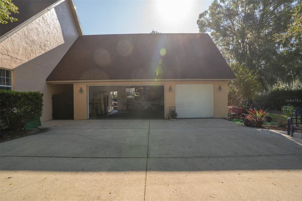 For Sale: $995,000 (4 beds, 3 baths, 3037 Square Feet)