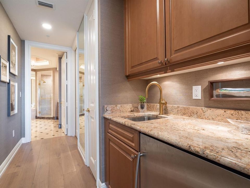 На продажу: $3,360,000 (3 спален, 3 ванн, 2799 Квадратных фут)