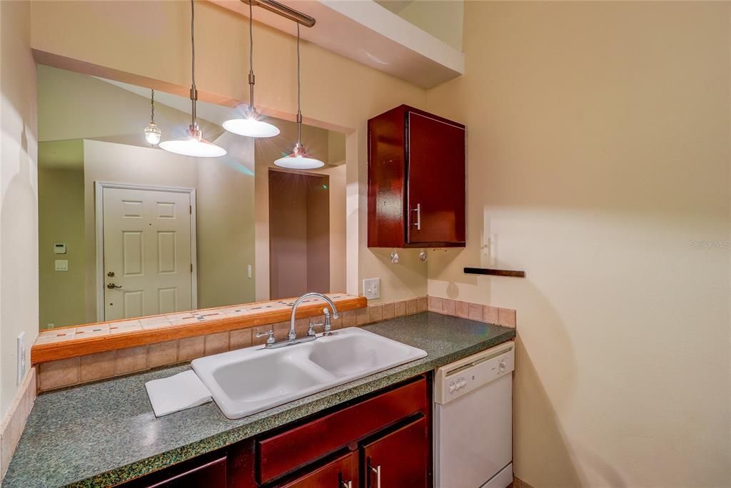 En Renta: $1,795 (3 camas, 2 baños, 1080 Pies cuadrados)