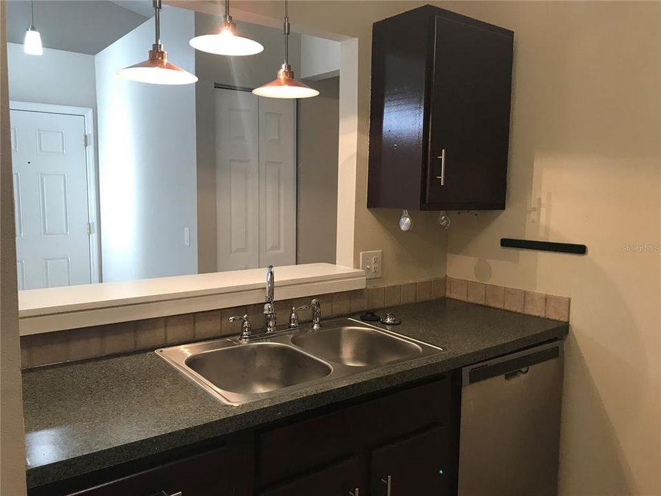 En Renta: $1,795 (3 camas, 2 baños, 1080 Pies cuadrados)