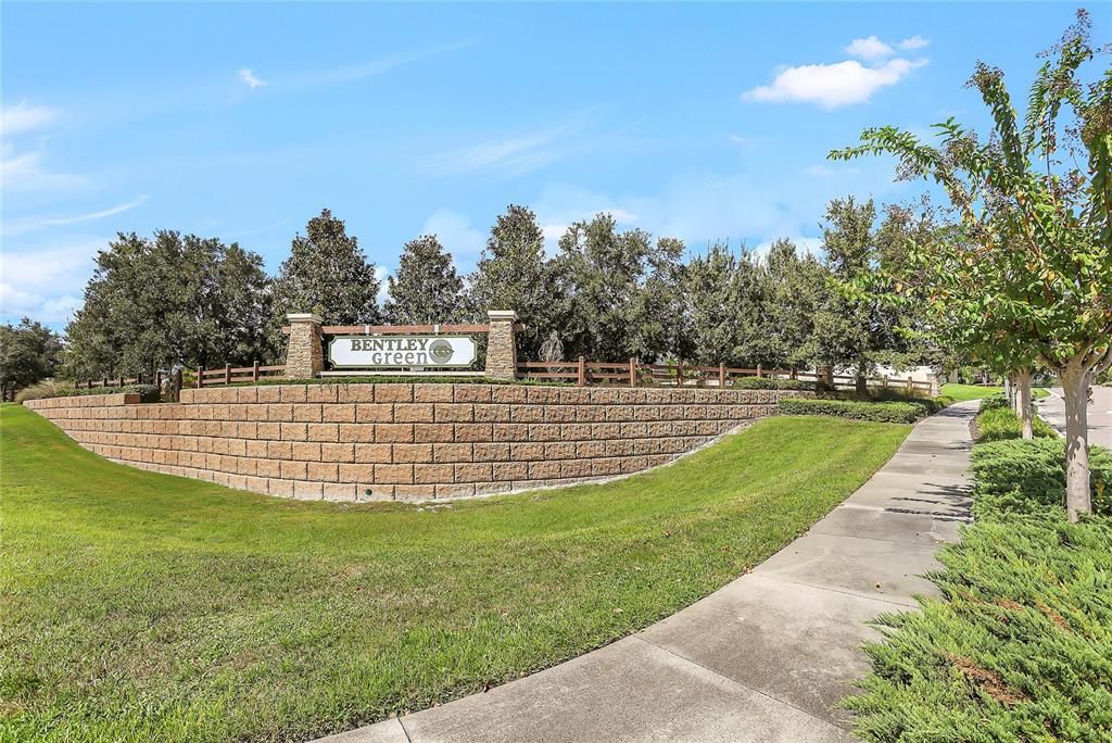 En Venta: $439,000 (3 camas, 2 baños, 2240 Pies cuadrados)