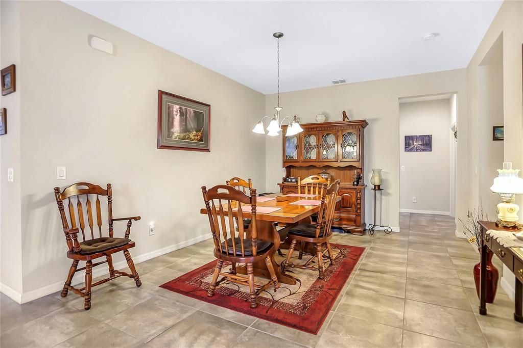 En Venta: $439,000 (3 camas, 2 baños, 2240 Pies cuadrados)