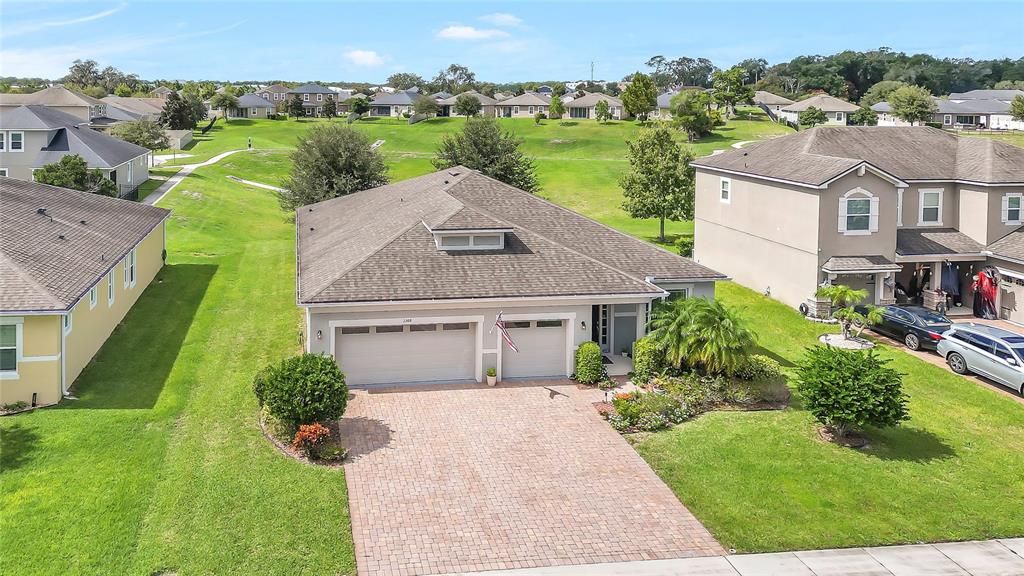 En Venta: $439,000 (3 camas, 2 baños, 2240 Pies cuadrados)