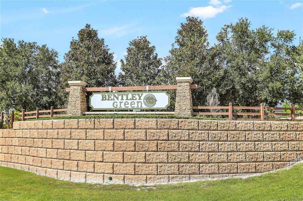 En Venta: $439,000 (3 camas, 2 baños, 2240 Pies cuadrados)