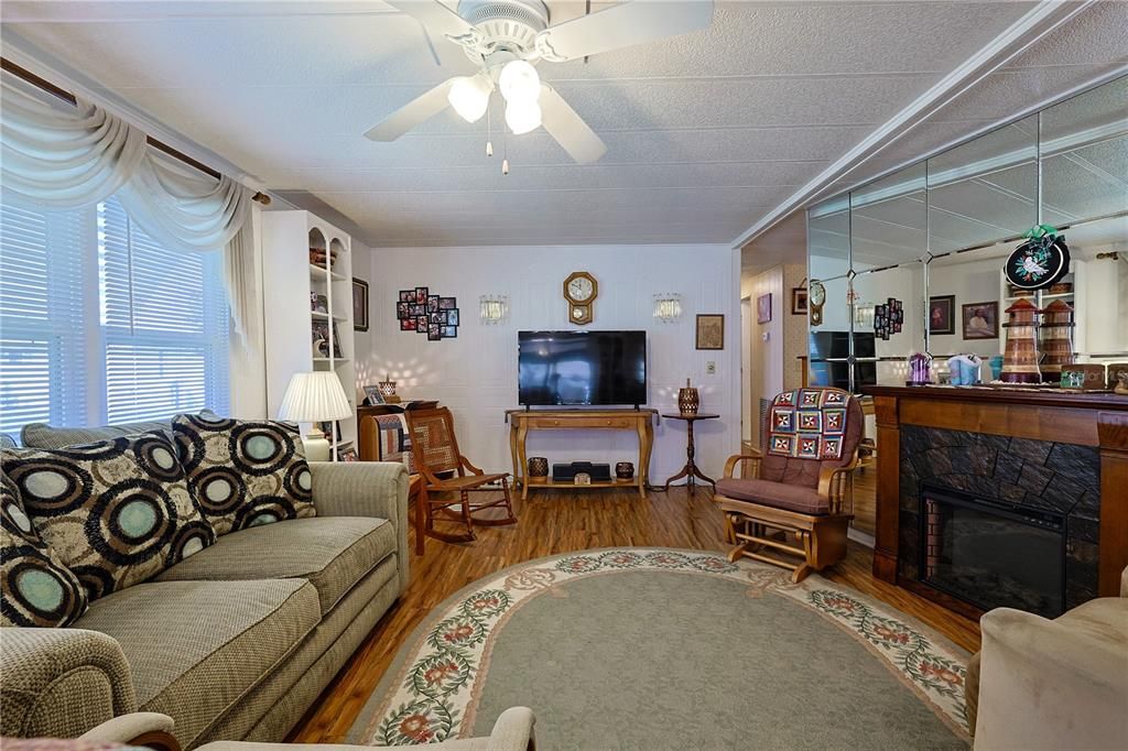 En Venta: $165,000 (2 camas, 2 baños, 1152 Pies cuadrados)