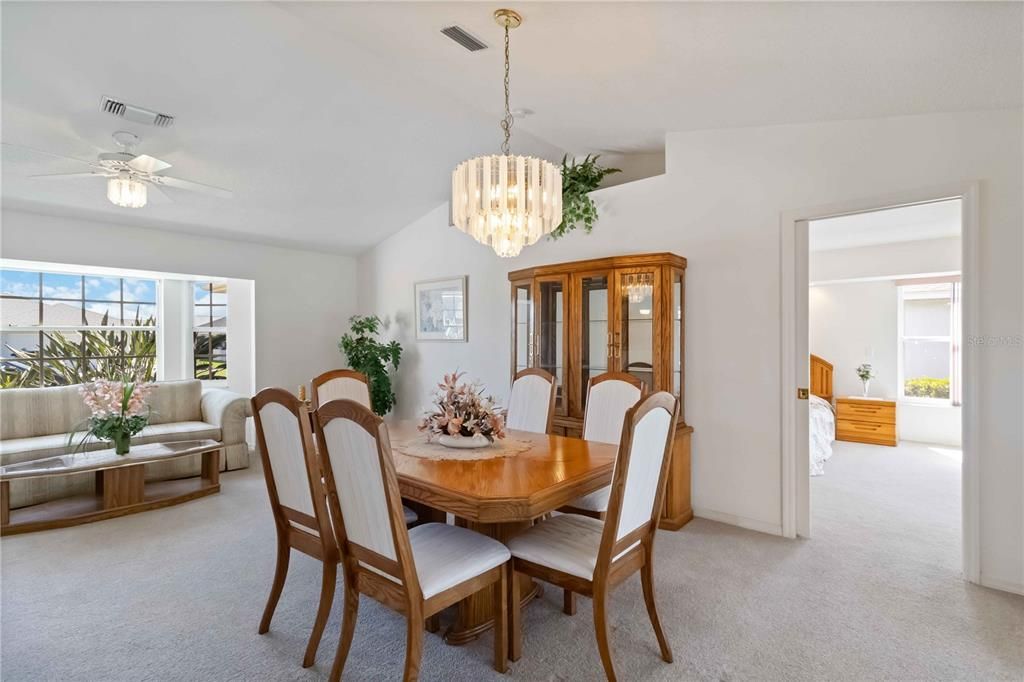 For Sale: $495,000 (3 beds, 2 baths, 2074 Square Feet)