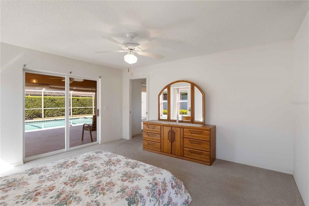 For Sale: $495,000 (3 beds, 2 baths, 2074 Square Feet)