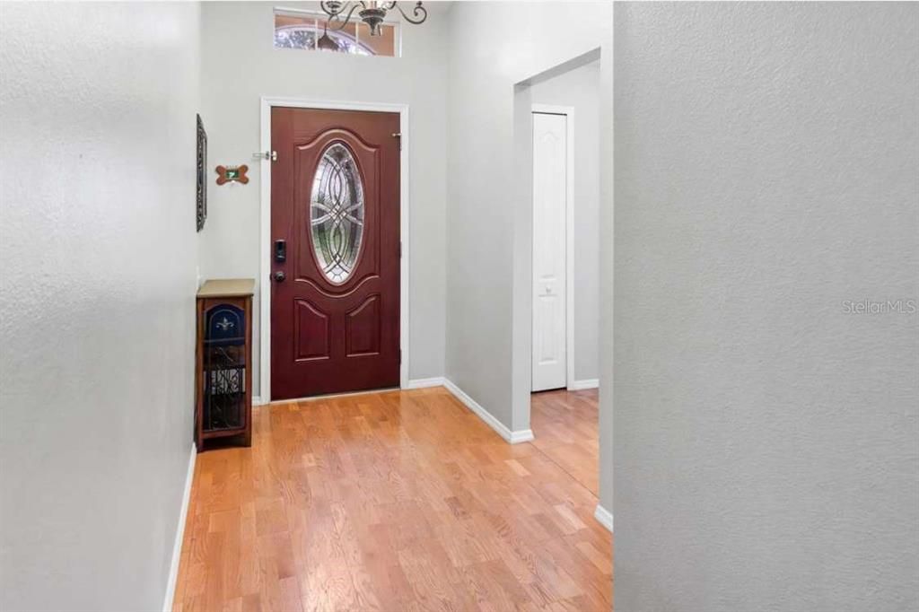 Под контрактом: $329,000 (3 спален, 2 ванн, 1505 Квадратных фут)