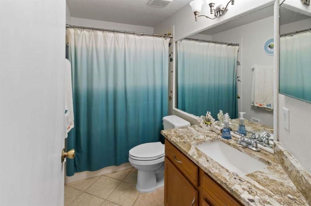 Под контрактом: $329,000 (3 спален, 2 ванн, 1505 Квадратных фут)