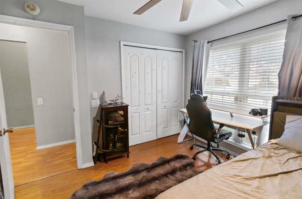 Под контрактом: $329,000 (3 спален, 2 ванн, 1505 Квадратных фут)