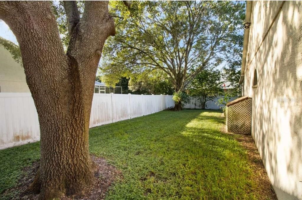 Под контрактом: $329,000 (3 спален, 2 ванн, 1505 Квадратных фут)