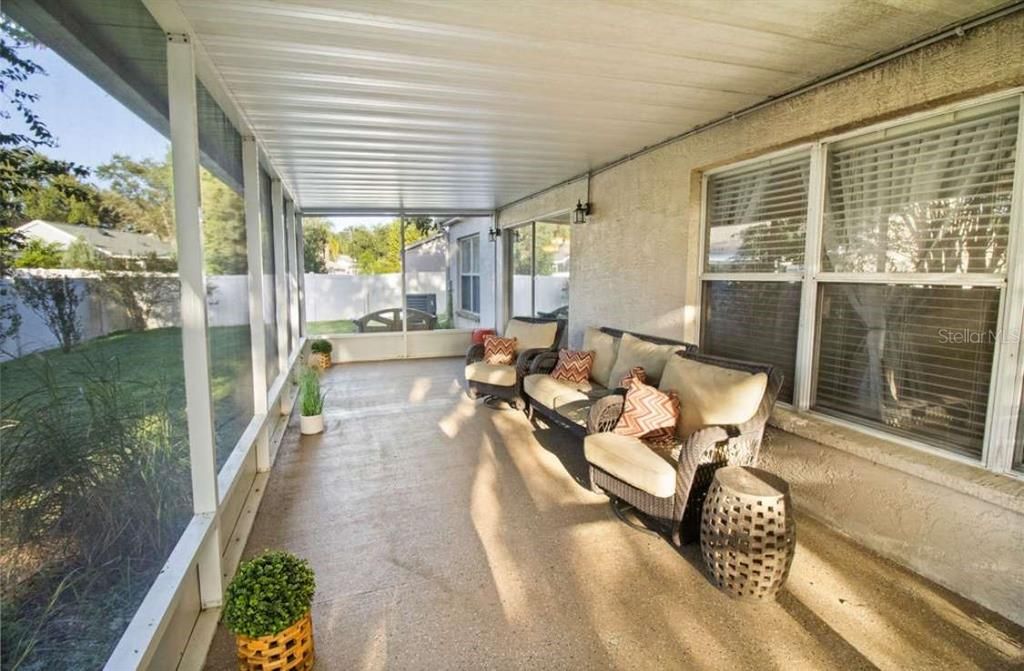 Под контрактом: $329,000 (3 спален, 2 ванн, 1505 Квадратных фут)