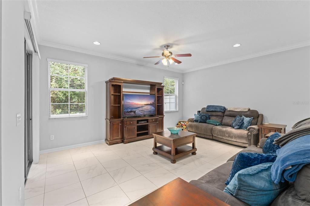 На продажу: $435,000 (3 спален, 2 ванн, 2177 Квадратных фут)