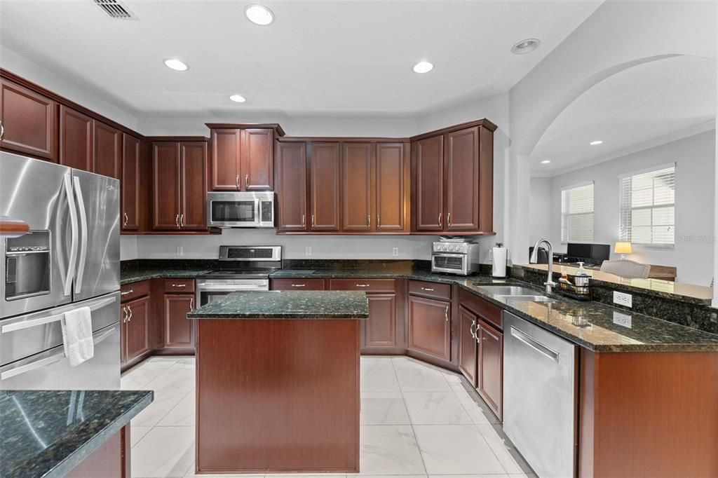 На продажу: $435,000 (3 спален, 2 ванн, 2177 Квадратных фут)