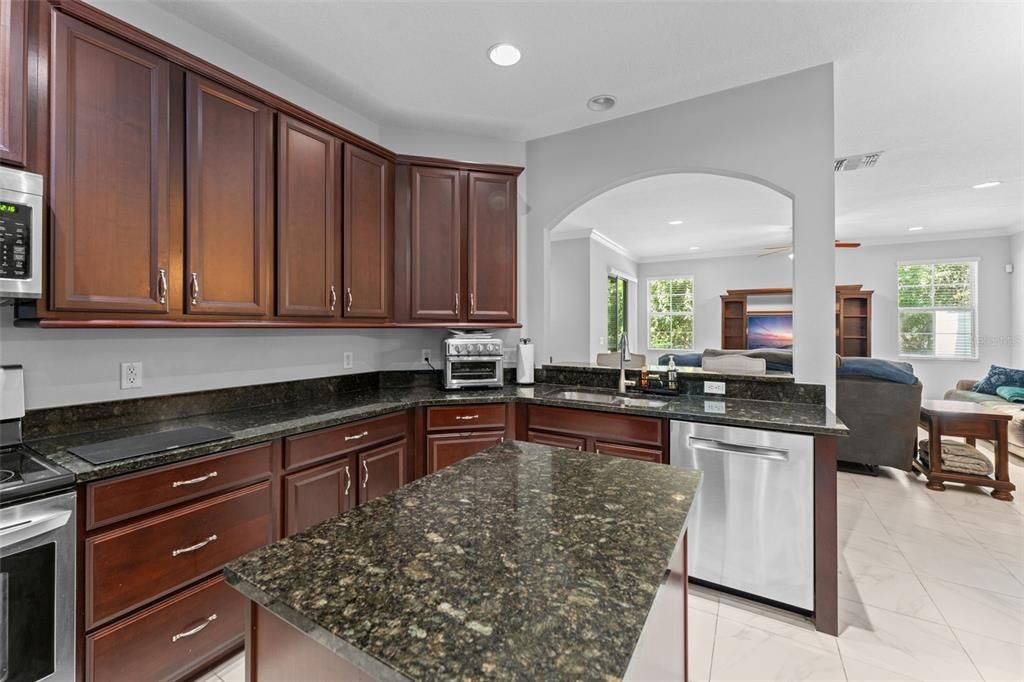 На продажу: $435,000 (3 спален, 2 ванн, 2177 Квадратных фут)