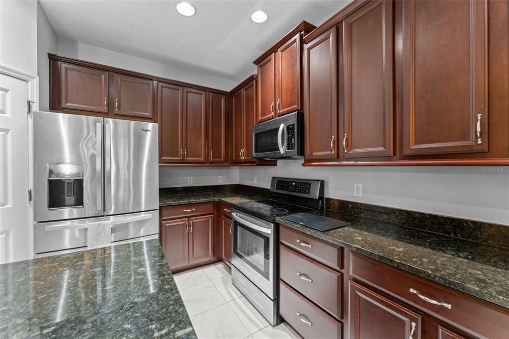 На продажу: $435,000 (3 спален, 2 ванн, 2177 Квадратных фут)