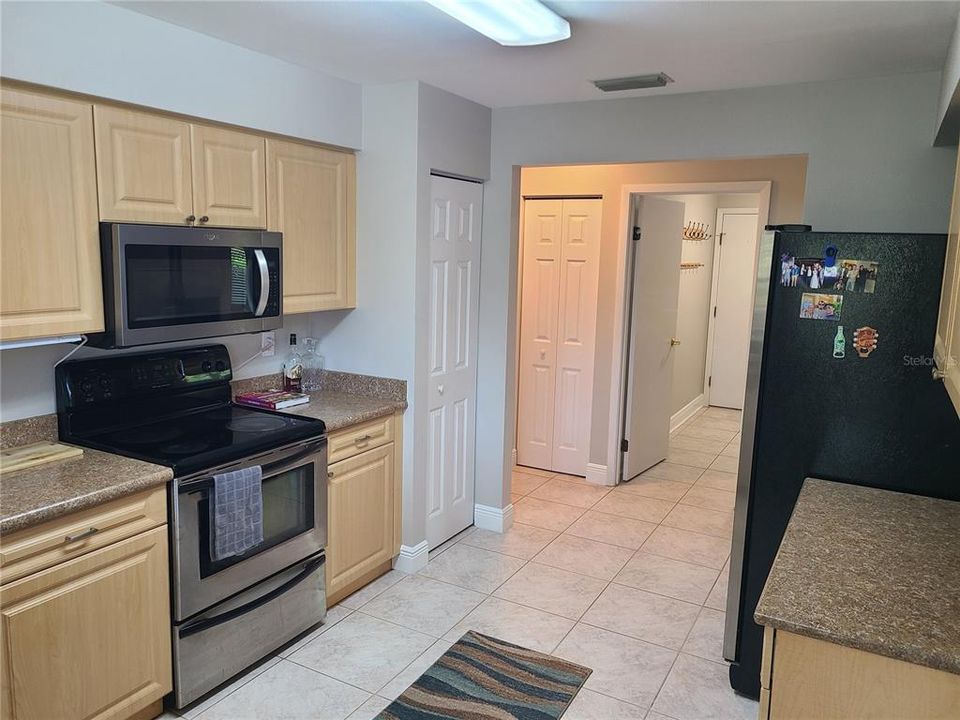 待售: $594,900 (3 贝兹, 2 浴室, 1718 平方英尺)