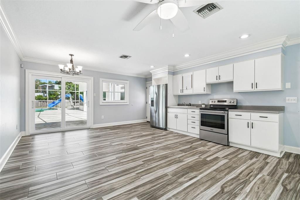 待售: $2,950,000 (7 贝兹, 7 浴室, 6803 平方英尺)