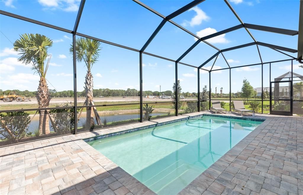 Activo con contrato: $700,000 (2 camas, 2 baños, 2116 Pies cuadrados)