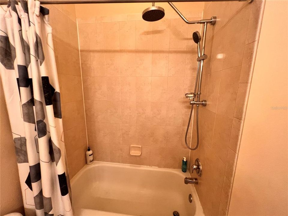 Под контрактом: $3,299 (3 спален, 2 ванн, 3259 Квадратных фут)