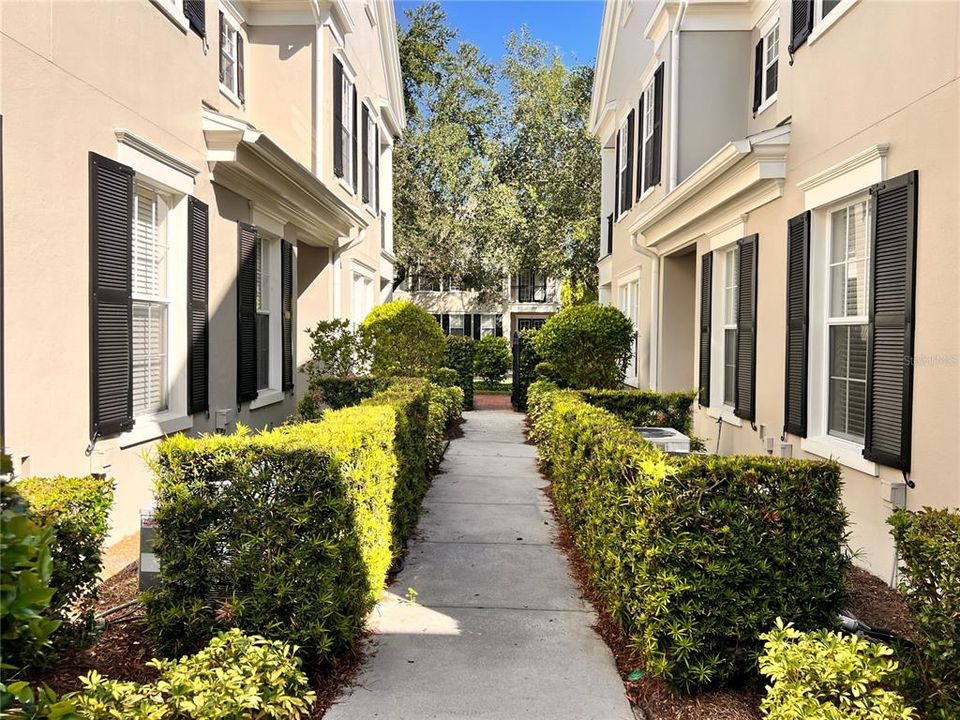 Под контрактом: $3,299 (3 спален, 2 ванн, 3259 Квадратных фут)