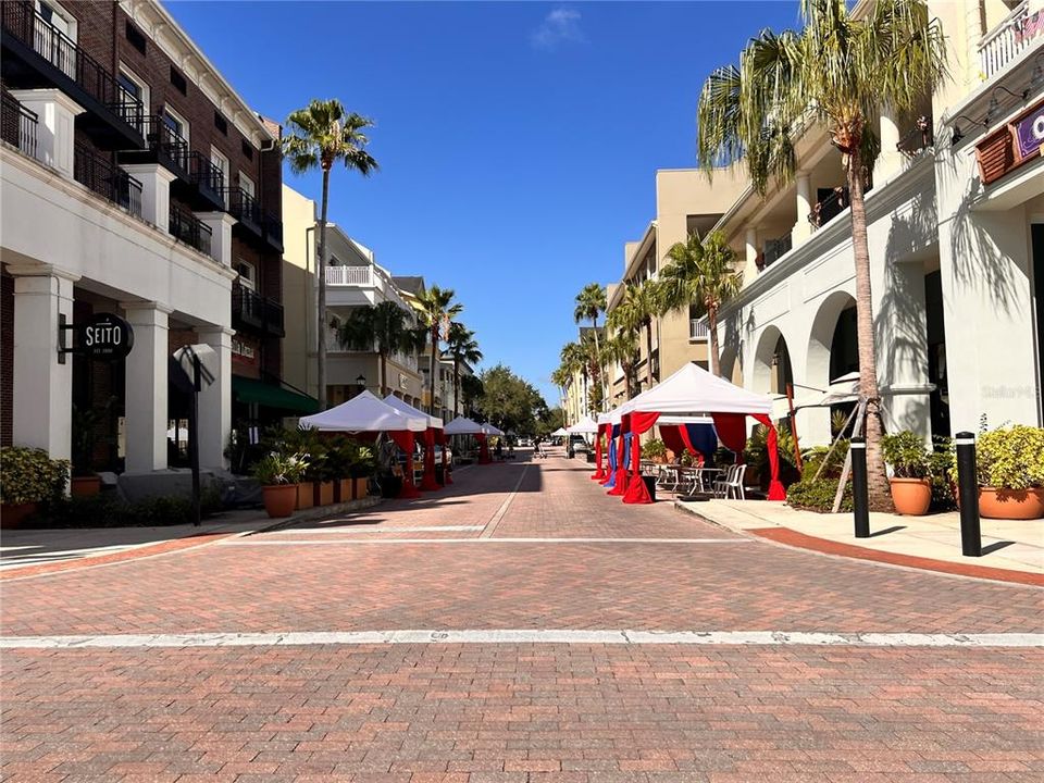 Под контрактом: $3,299 (3 спален, 2 ванн, 3259 Квадратных фут)