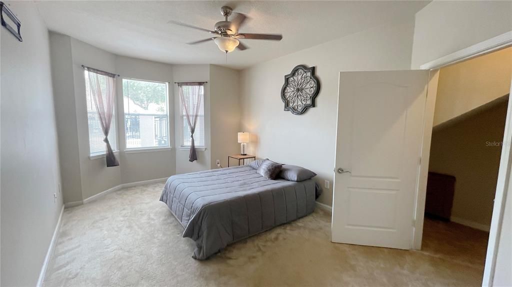For Sale: $209,000 (2 beds, 2 baths, 1340 Square Feet)
