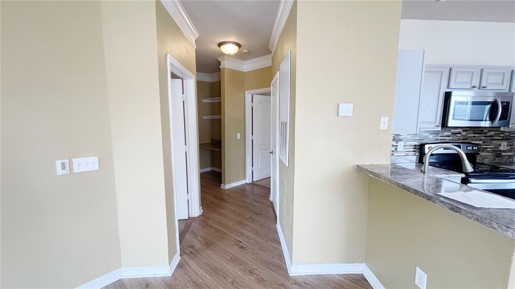 For Sale: $209,000 (2 beds, 2 baths, 1340 Square Feet)