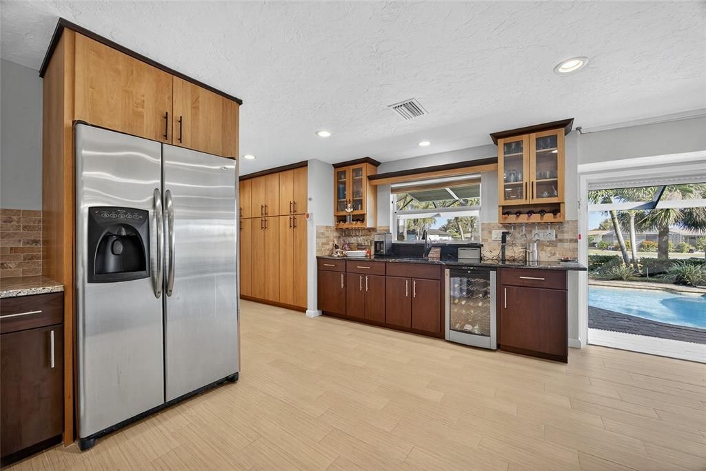 For Sale: $549,000 (3 beds, 2 baths, 1706 Square Feet)