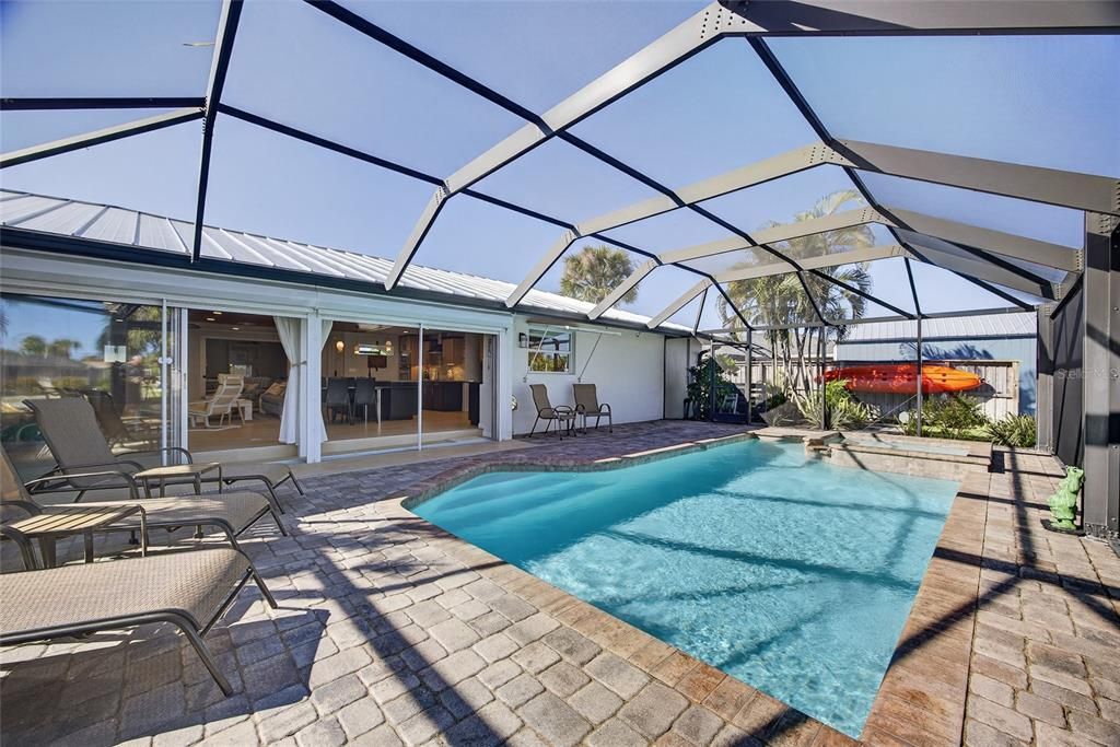 For Sale: $549,000 (3 beds, 2 baths, 1706 Square Feet)