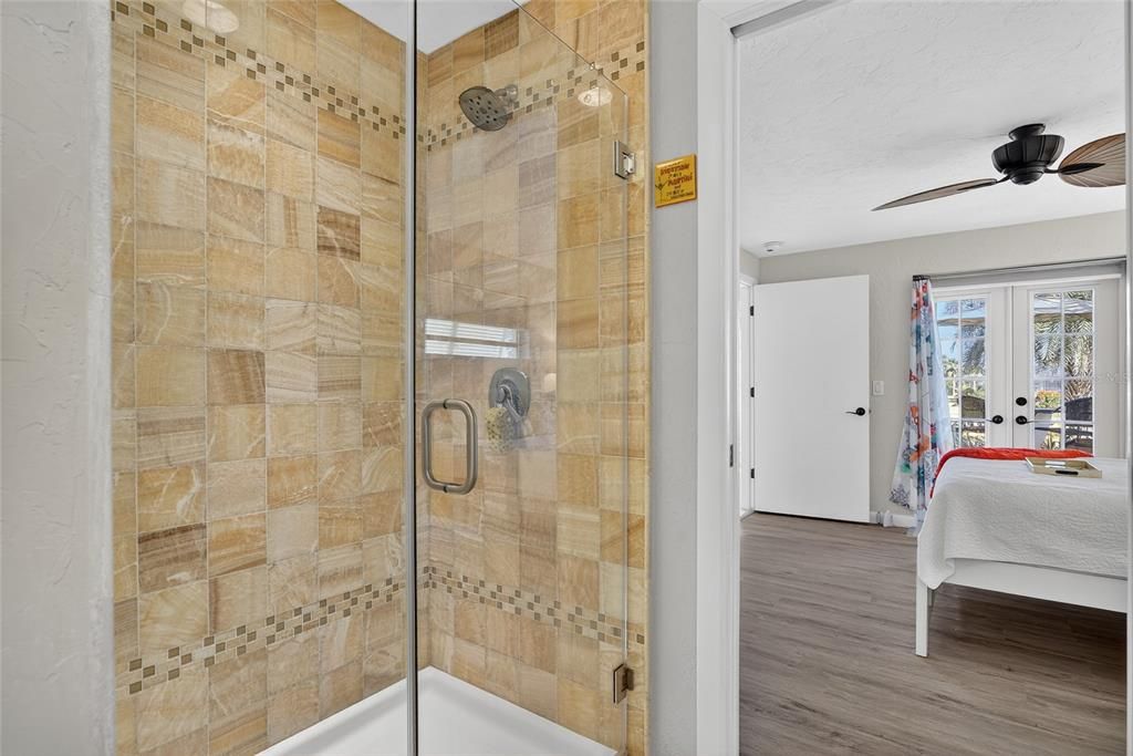 For Sale: $549,000 (3 beds, 2 baths, 1706 Square Feet)