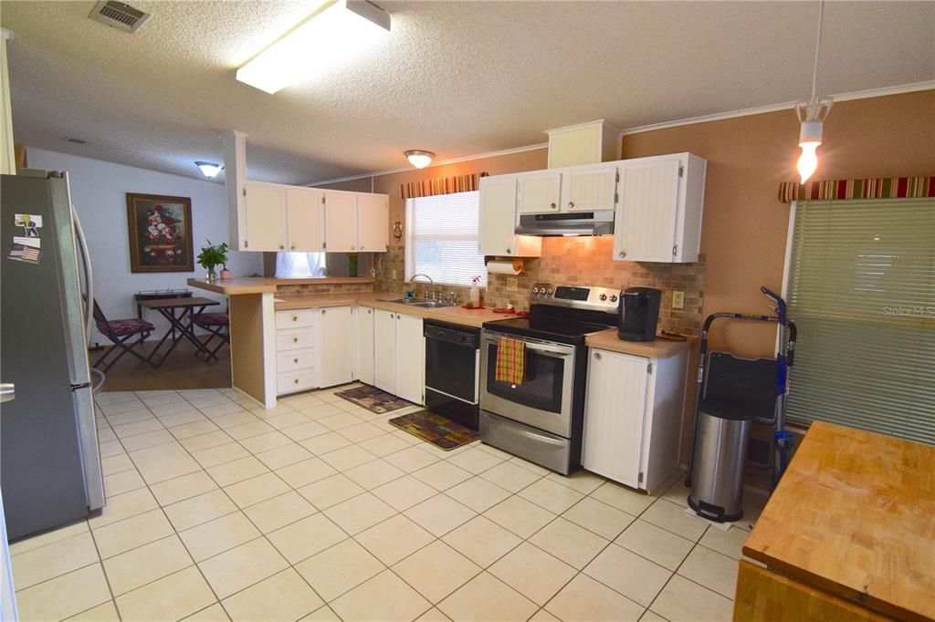 待售: $89,900 (2 贝兹, 2 浴室, 1152 平方英尺)