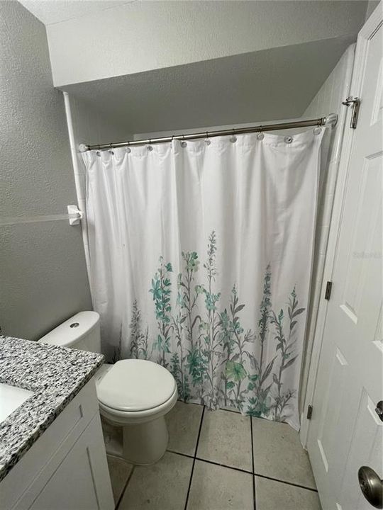 For Rent: $2,000 (2 beds, 2 baths, 954 Square Feet)