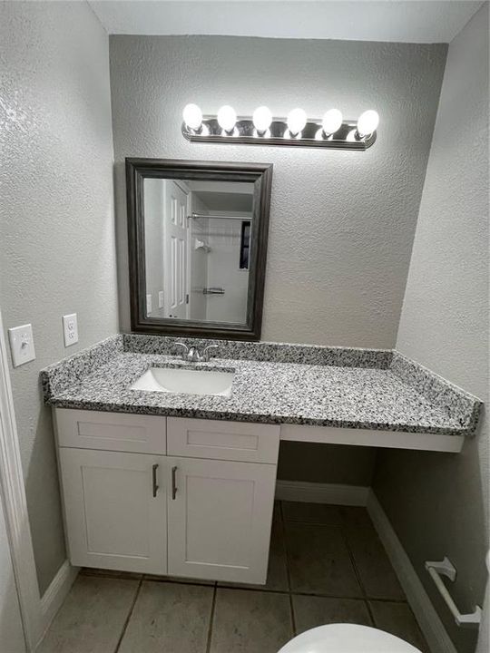 For Rent: $2,000 (2 beds, 2 baths, 954 Square Feet)