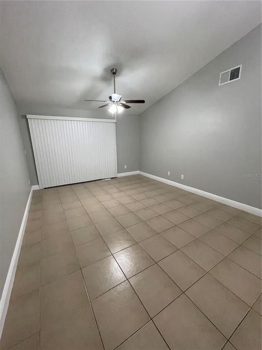For Rent: $2,000 (2 beds, 2 baths, 954 Square Feet)