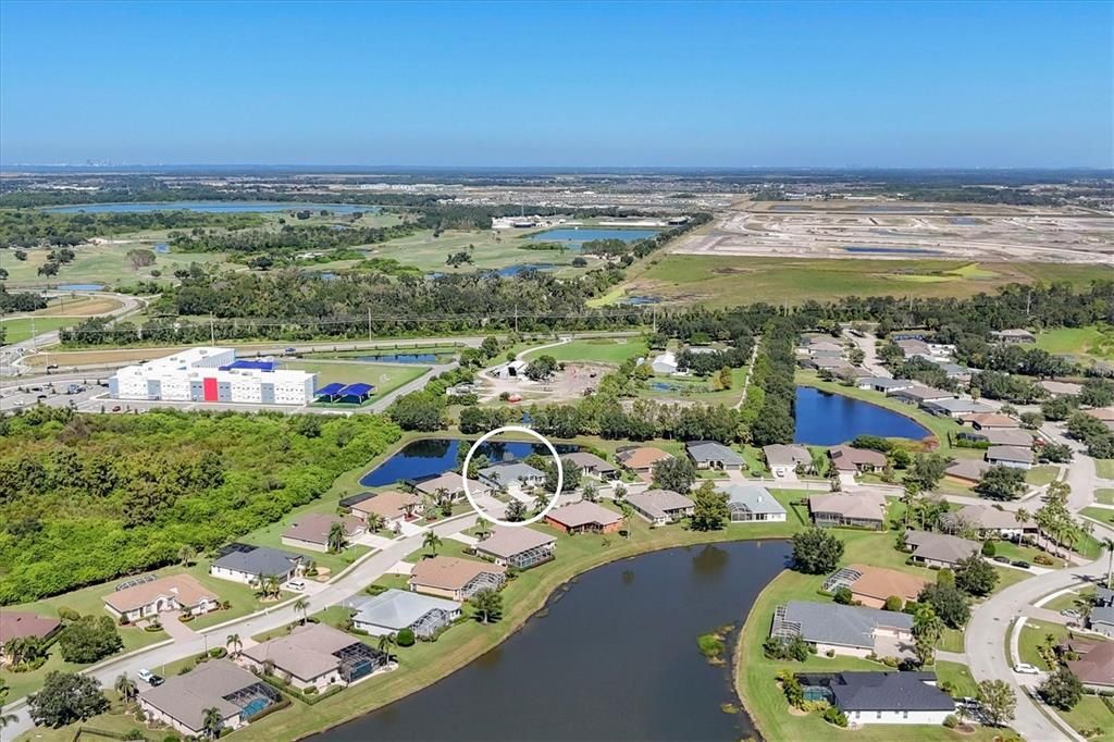 Activo con contrato: $399,000 (4 camas, 2 baños, 2144 Pies cuadrados)