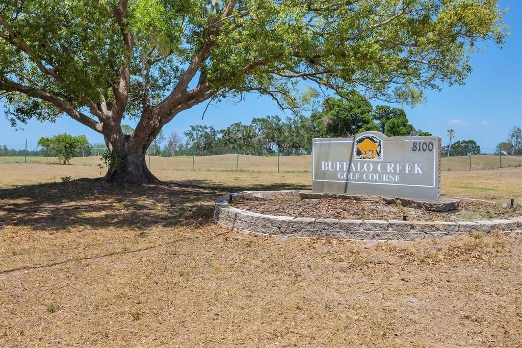 Activo con contrato: $399,000 (4 camas, 2 baños, 2144 Pies cuadrados)