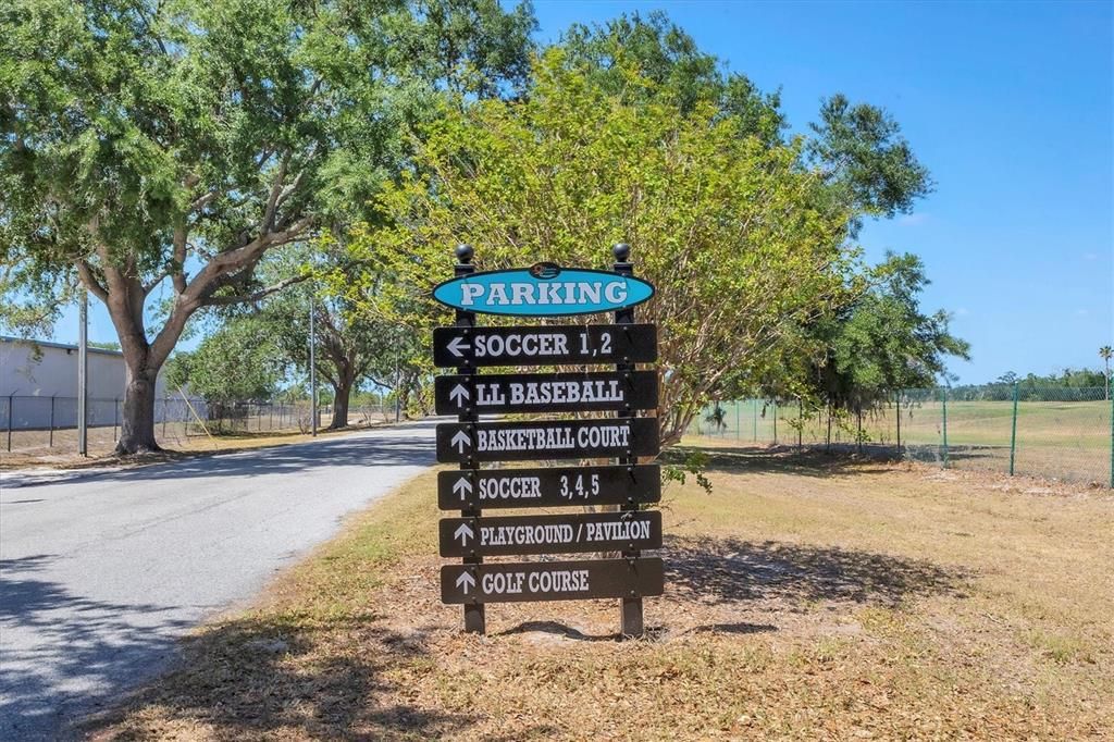 Activo con contrato: $399,000 (4 camas, 2 baños, 2144 Pies cuadrados)