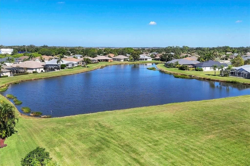 Activo con contrato: $399,000 (4 camas, 2 baños, 2144 Pies cuadrados)