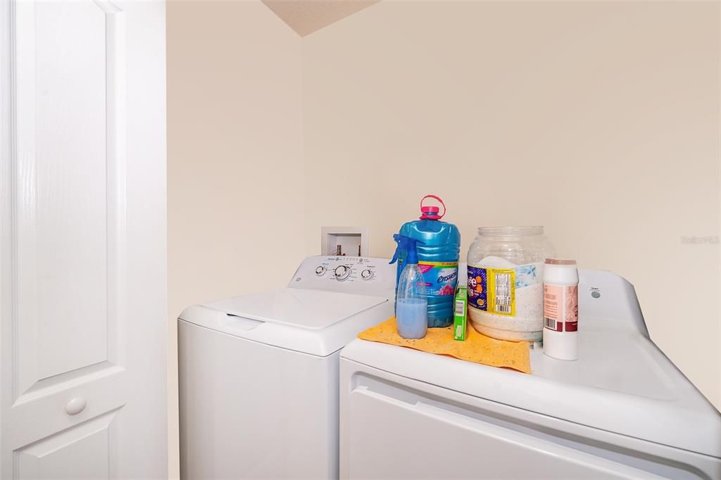 For Rent: $2,250 (3 beds, 2 baths, 1549 Square Feet)