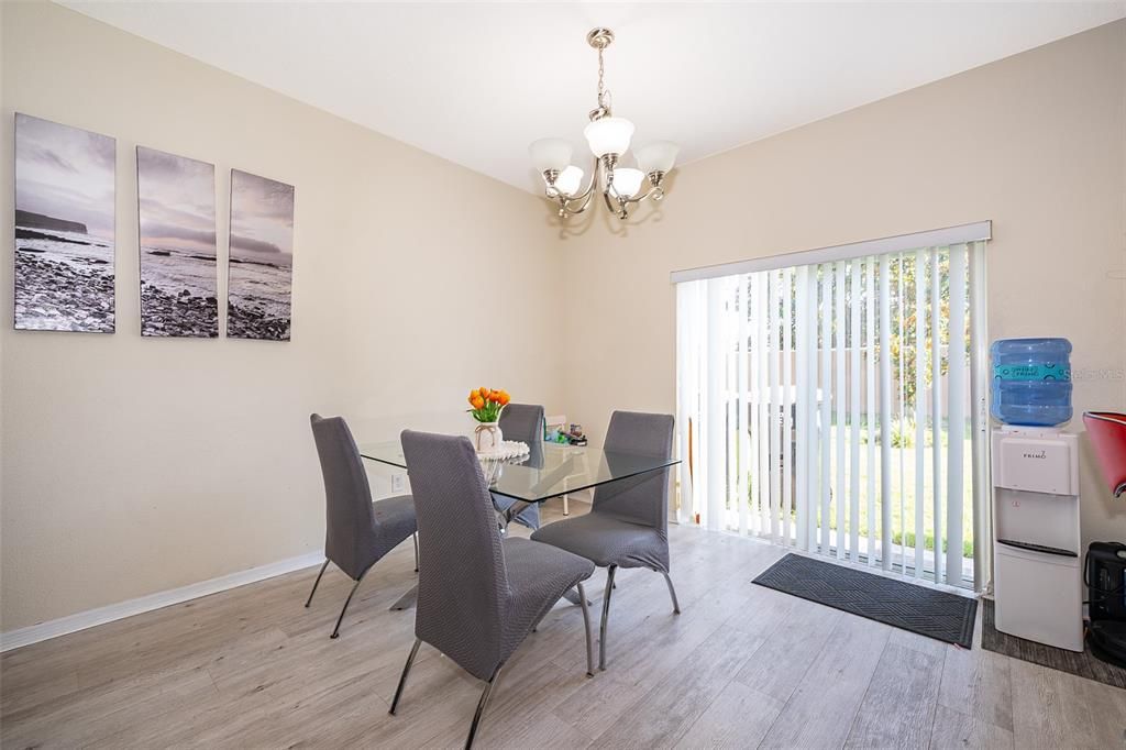 For Rent: $2,250 (3 beds, 2 baths, 1549 Square Feet)