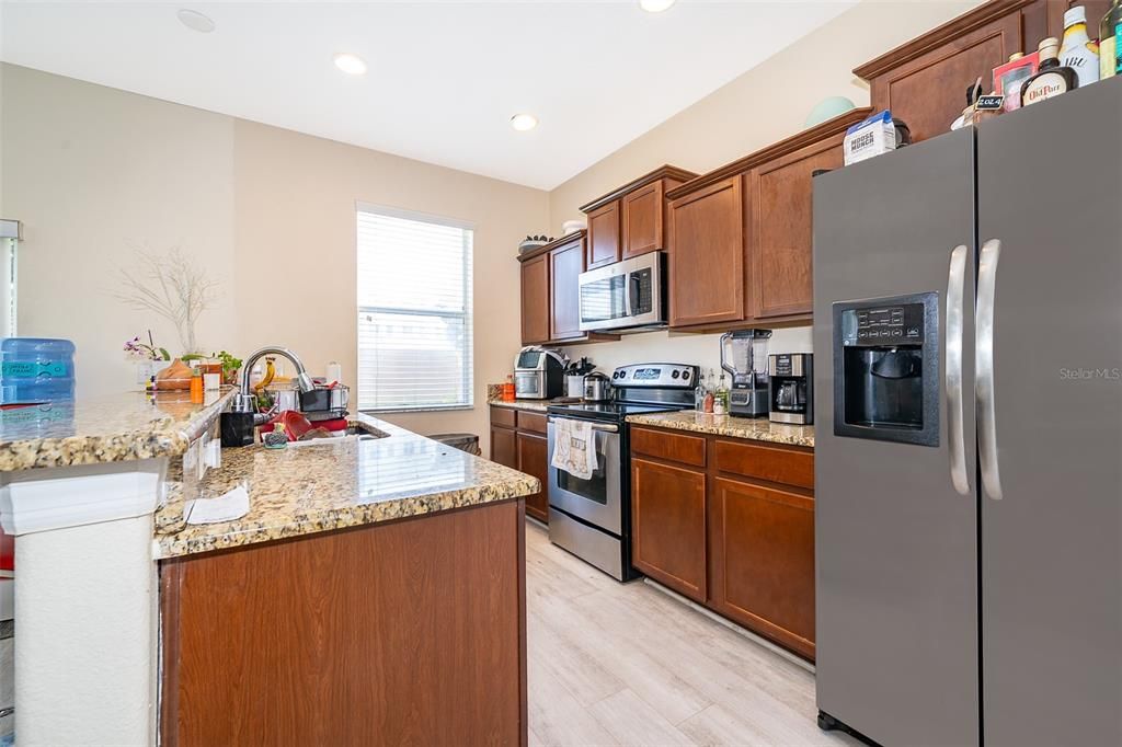 For Rent: $2,250 (3 beds, 2 baths, 1549 Square Feet)