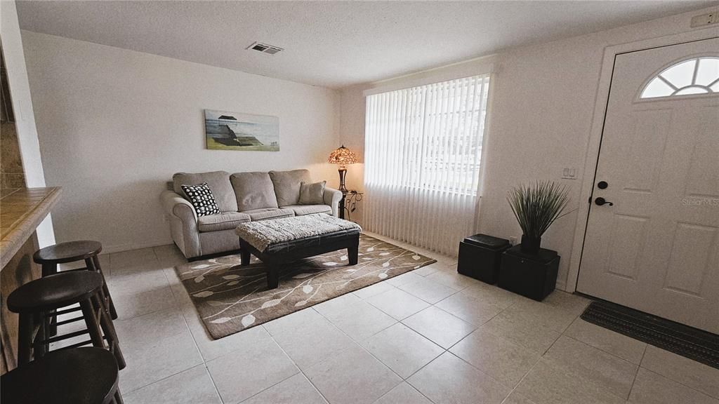 В аренду: $2,900 (2 спален, 1 ванн, 957 Квадратных фут)