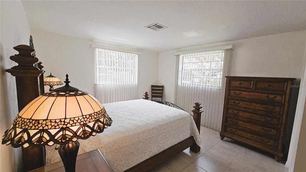 В аренду: $2,900 (2 спален, 1 ванн, 957 Квадратных фут)