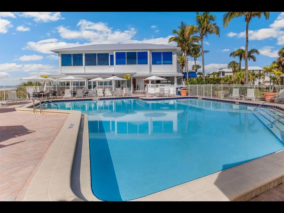 待售: $899,000 (1 贝兹, 1 浴室, 730 平方英尺)