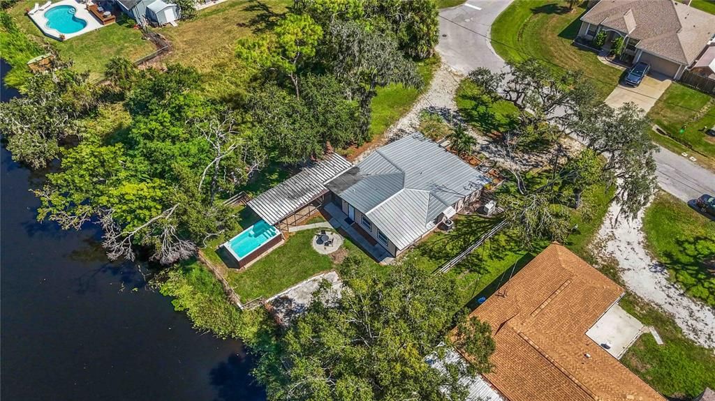 待售: $443,000 (2 贝兹, 2 浴室, 1242 平方英尺)